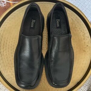 Men’s BASS Alvin black Leather Dress Loafer/Slip On EUC